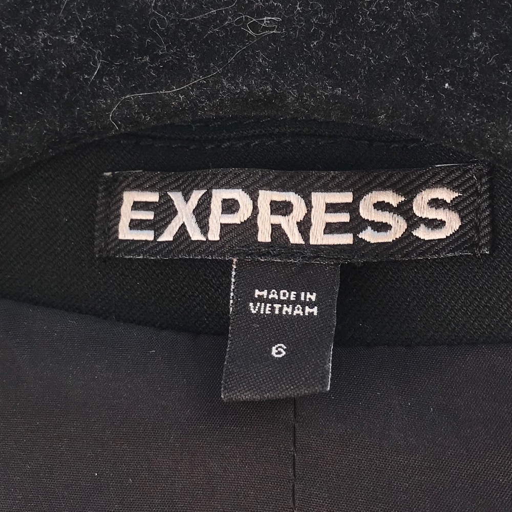 Express Notch Collar One Button Black Blazer - Picture 7 of 8
